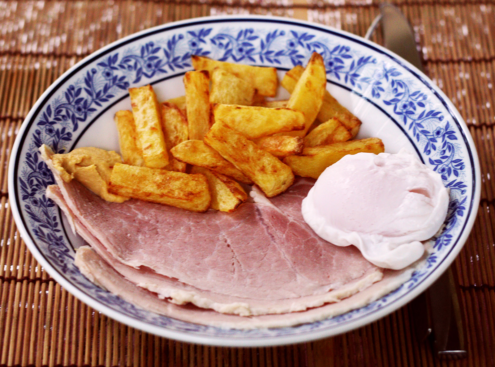 Ham, egg and chips 1 s.jpg