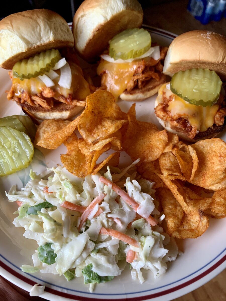 Honey-Chipotle Barbecue Chicken Sliders