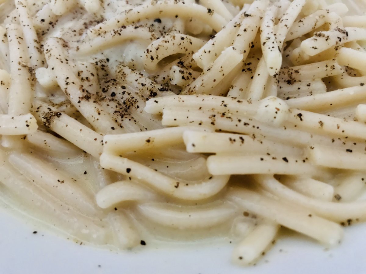 Linguine Cacio e Pepe.jpeg