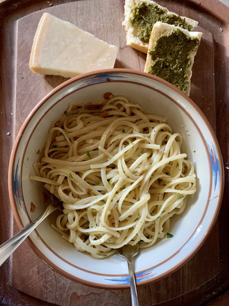 Linguine In Garlic Oil