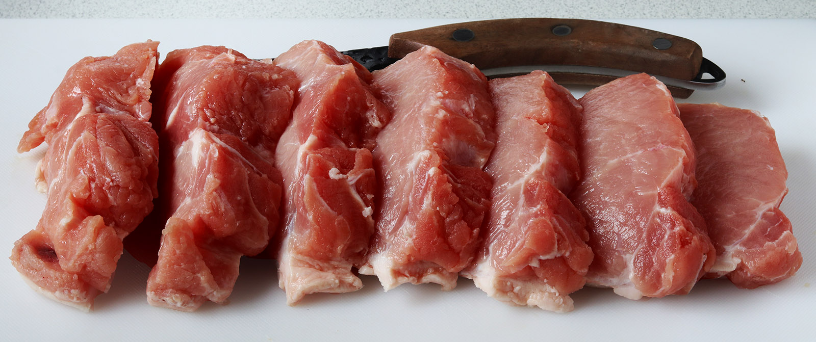 Loin raw sliced s.jpg