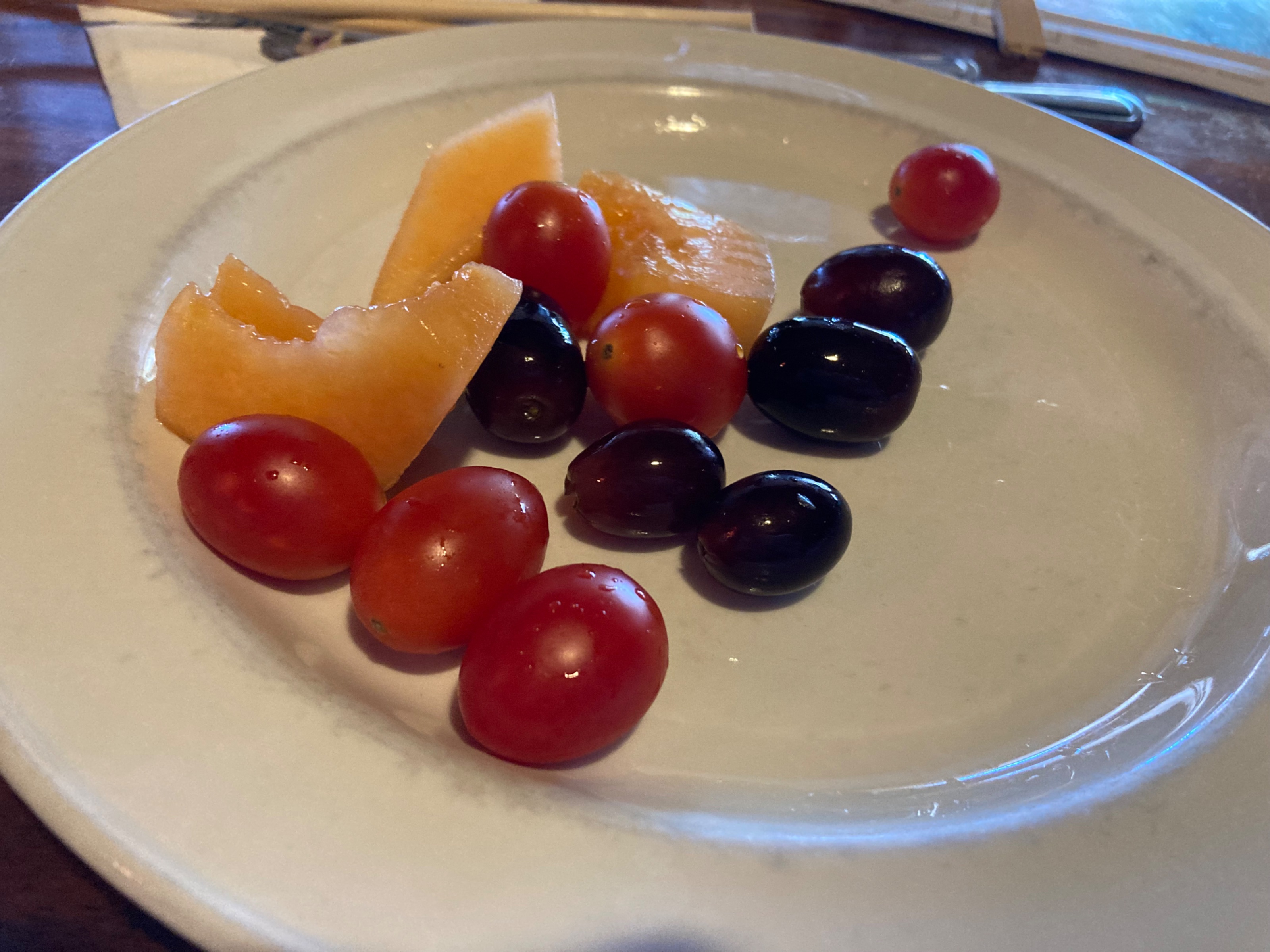 Lunch buffet at Duke’s Waikiki