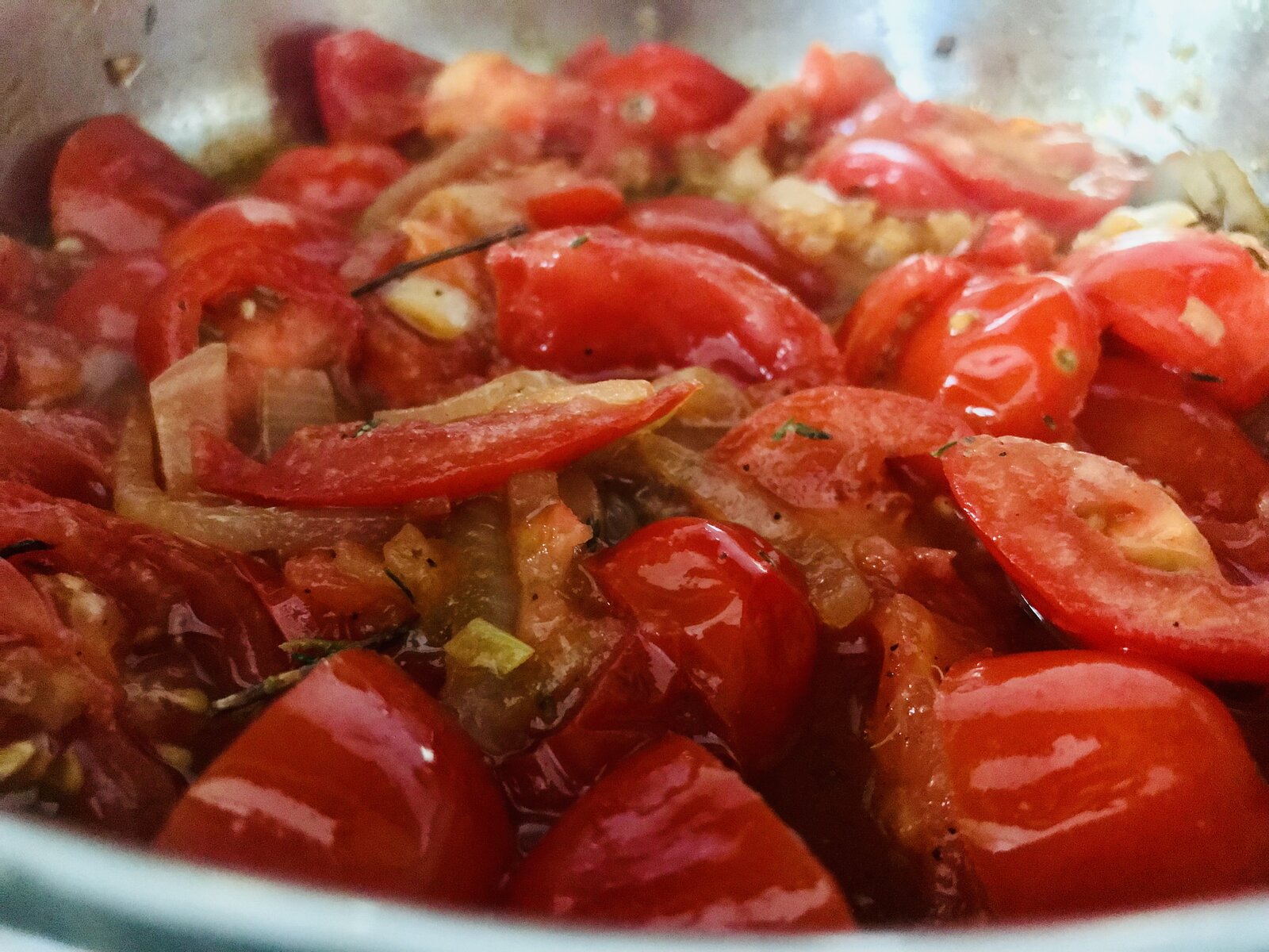 Making Fresh Tomato Sauce.jpeg