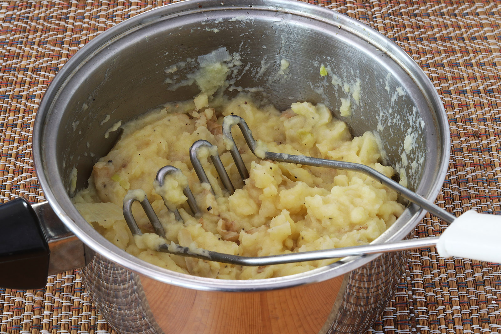 Mash with onions s.jpg