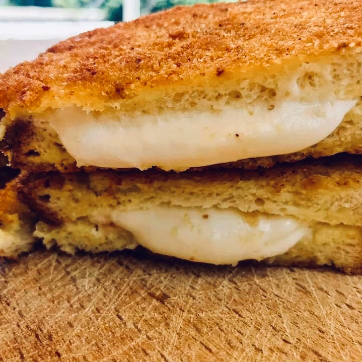 Mozzarella in Carrozza.jpeg