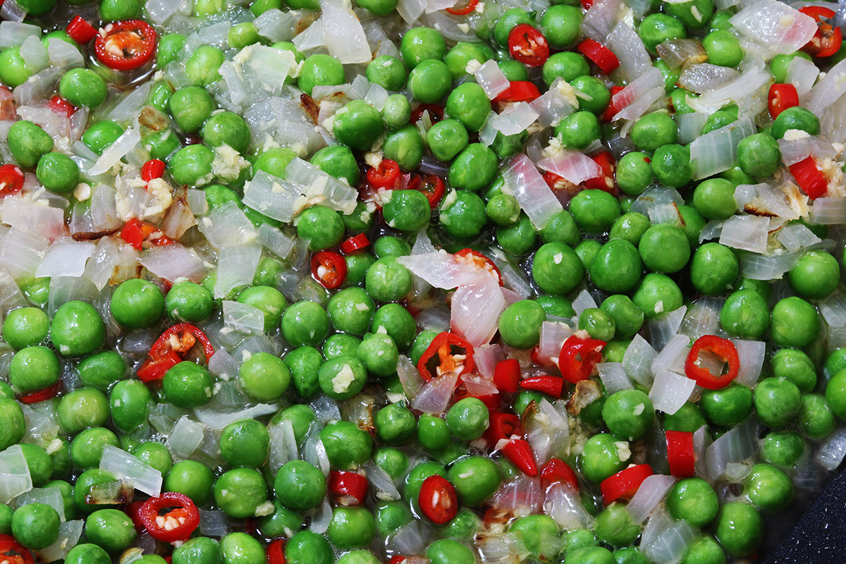 onions and peas s.jpg