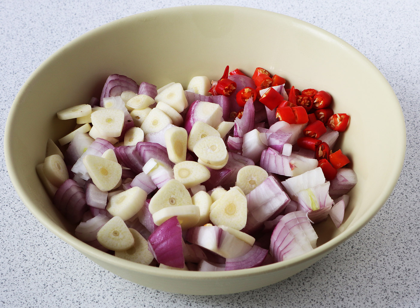 Onions-garlic-chillis s.jpg