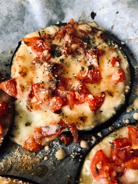 Oven-Baked Pizza-Flavoured Aubergine Slices.jpg