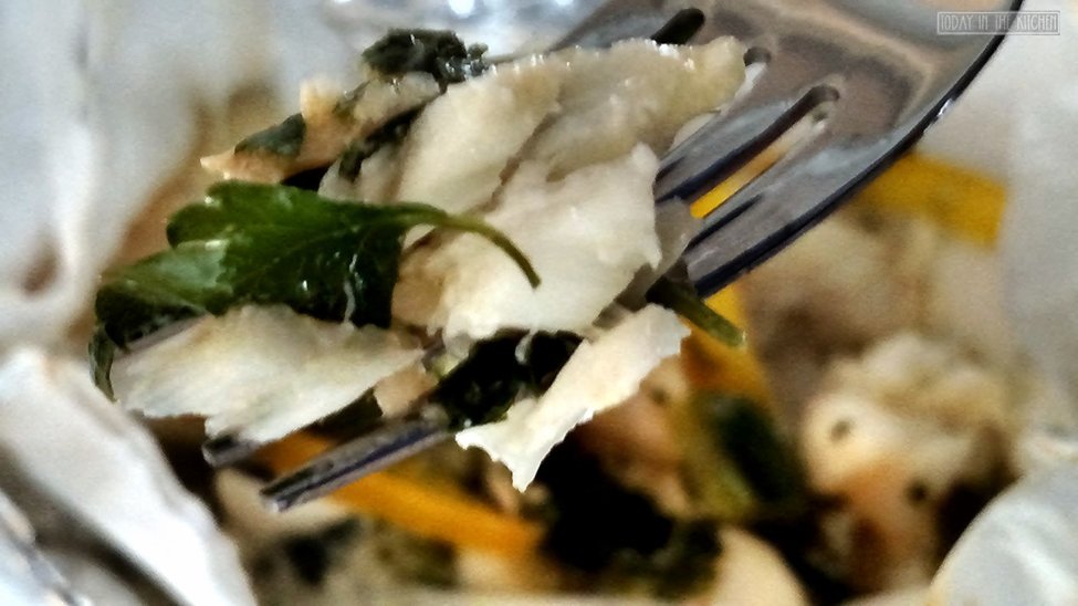 Parsley-cod-en-papillote-closeup