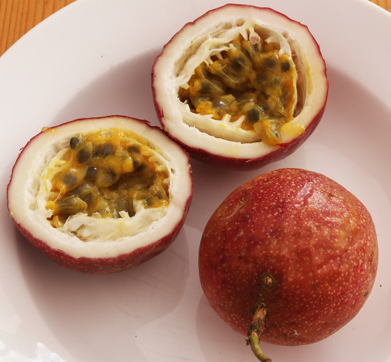 Passion fruit s.jpg