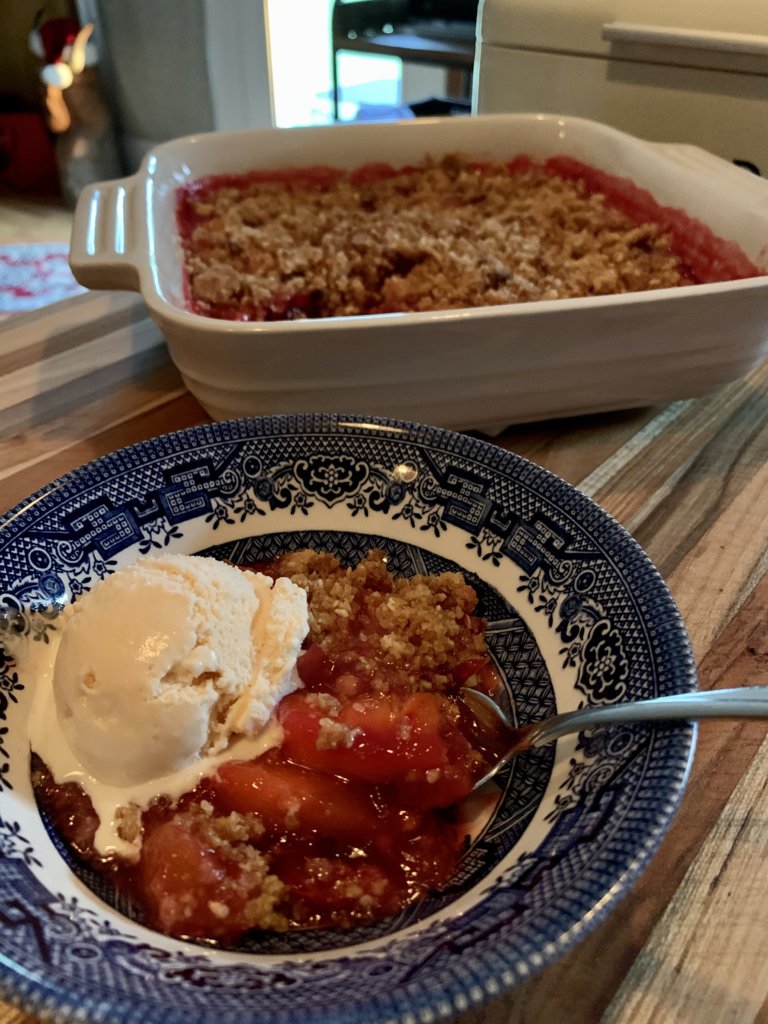 Peach-Plum Crumble W/ Peach Ice Cream