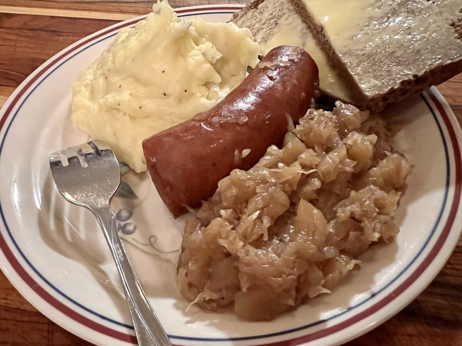 Polish Sausage, Sauerkraut & Mashed Potatoes