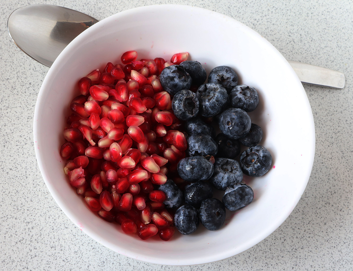 Pomegranate-blueberries s.jpg