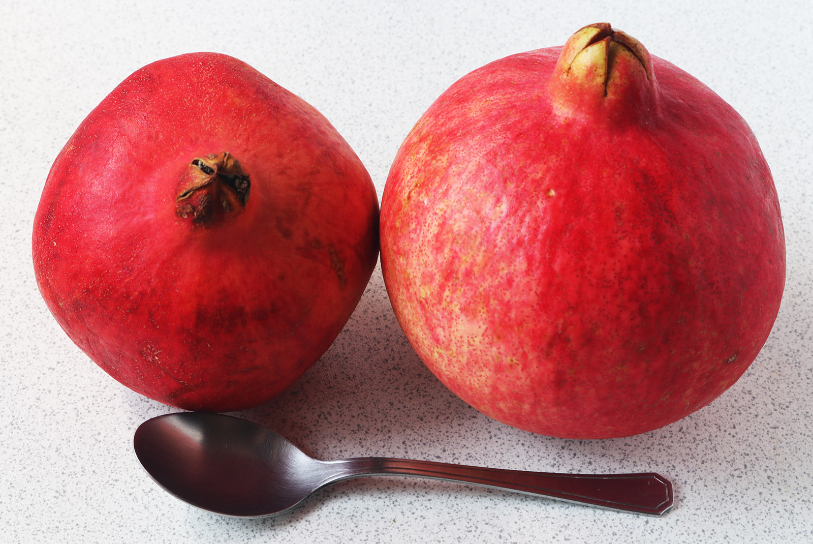 Pomegranates s.jpg