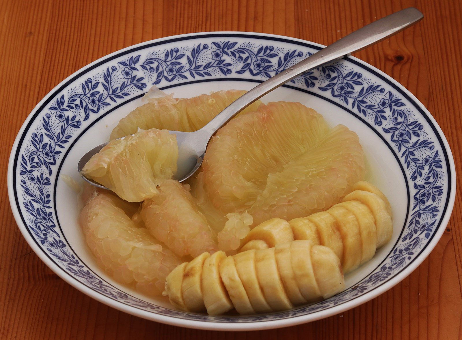 Pomelo and banana 2 s.jpg