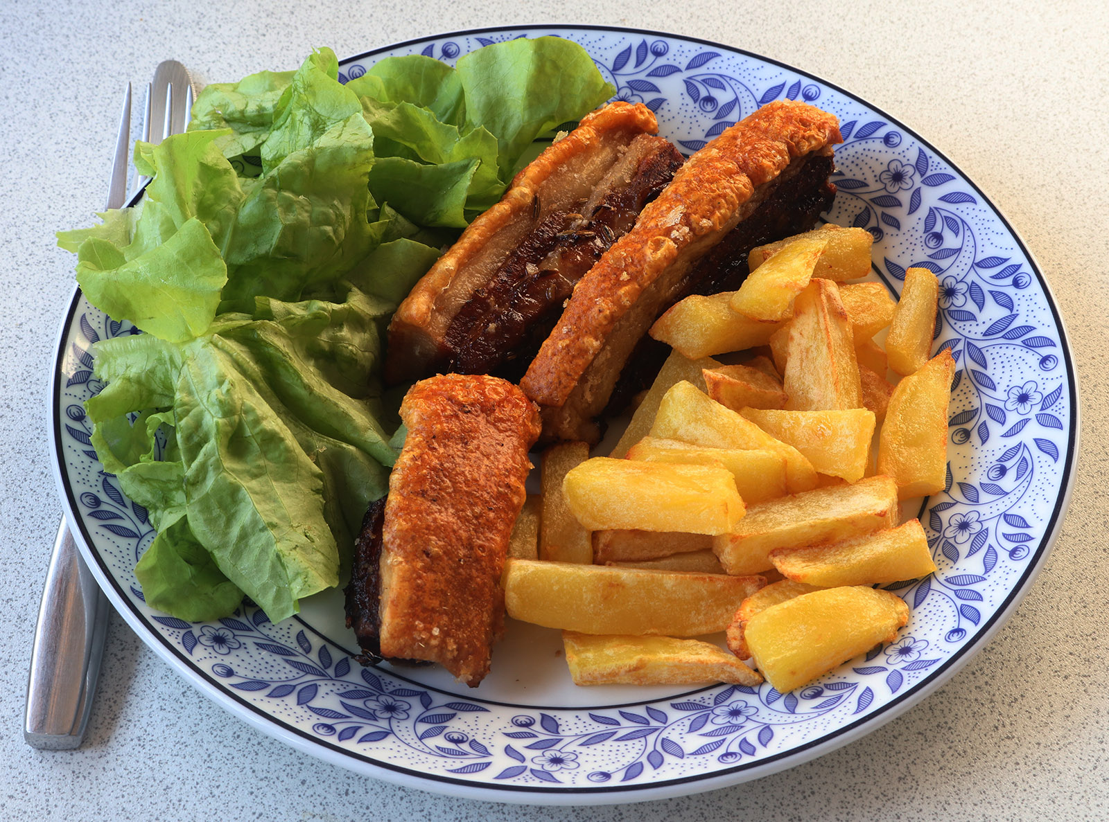 Pork crackling with chips s.jpg