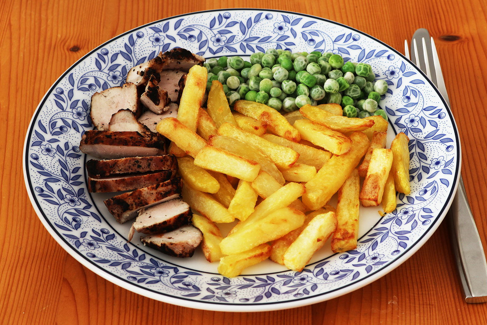 Pork loin with chips s.jpg