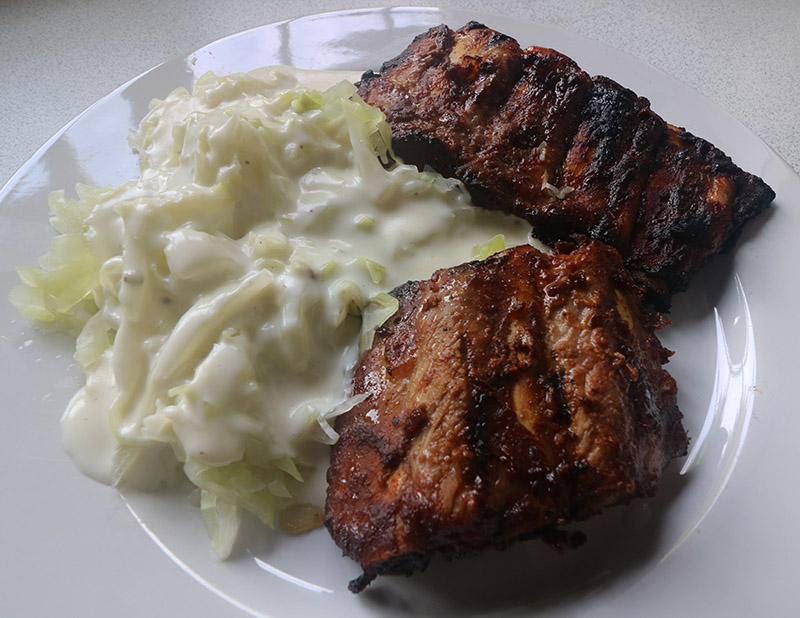 Pork ribs with Chinese cabbage.