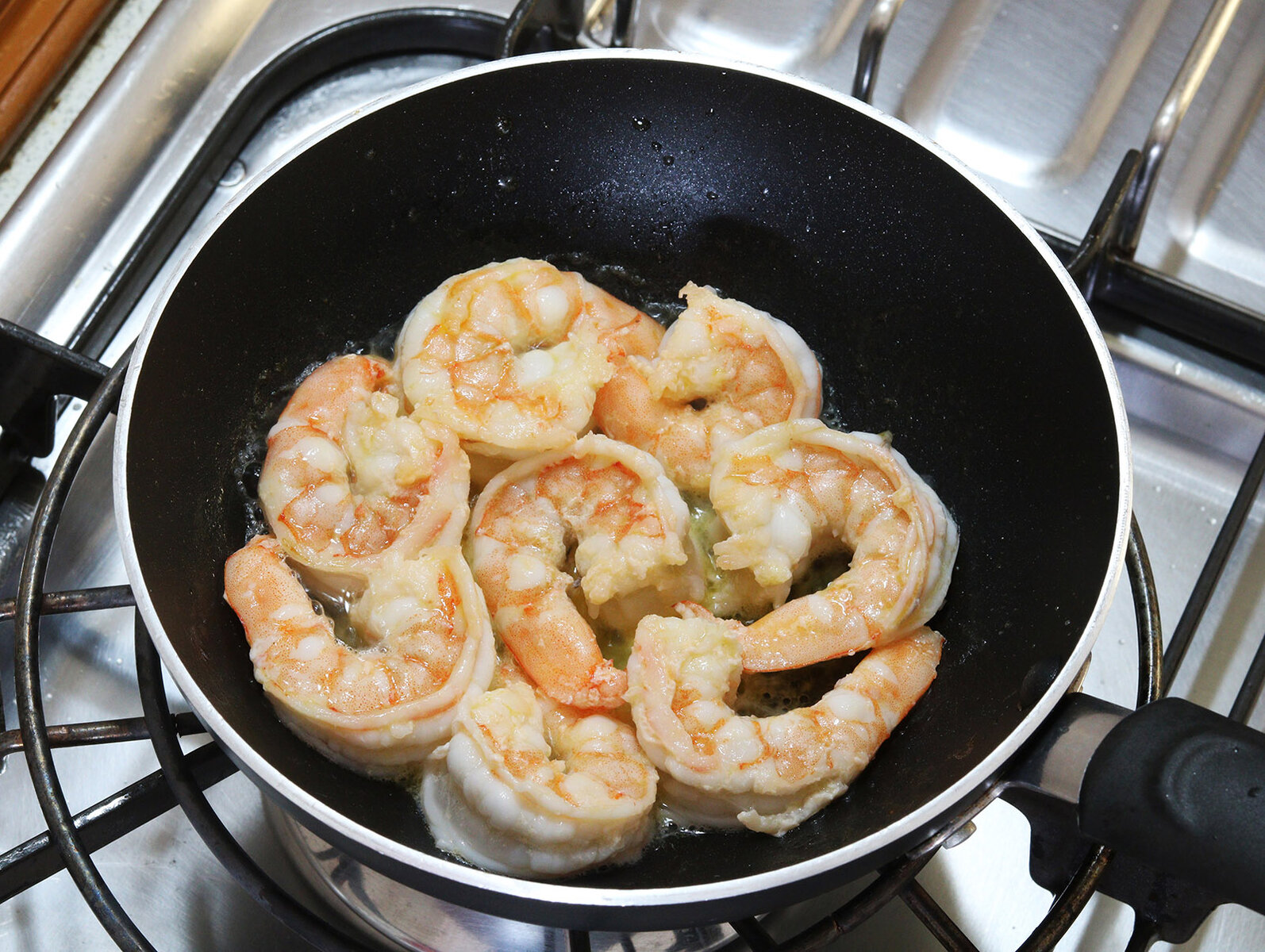 Prawns cooking 2 s.jpg