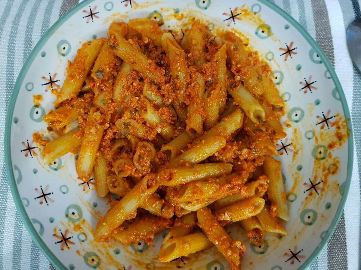 Protein pasta & dairy free tomato pesto