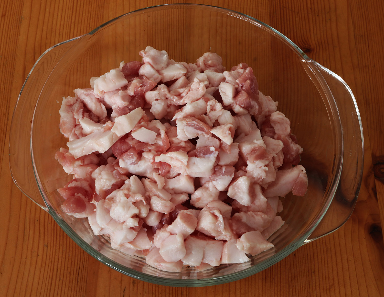 Raw pig fat 2 s.jpg
