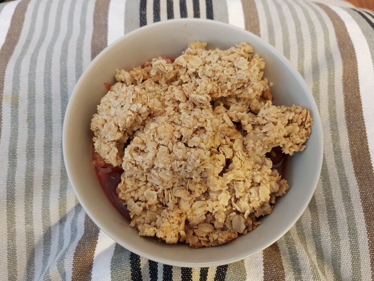 Rhubarb Crumble