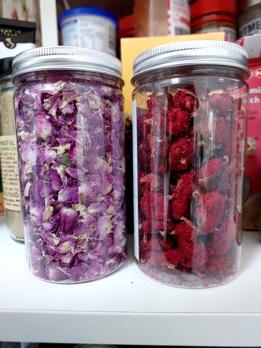 Rose petals & pomegranate flowers