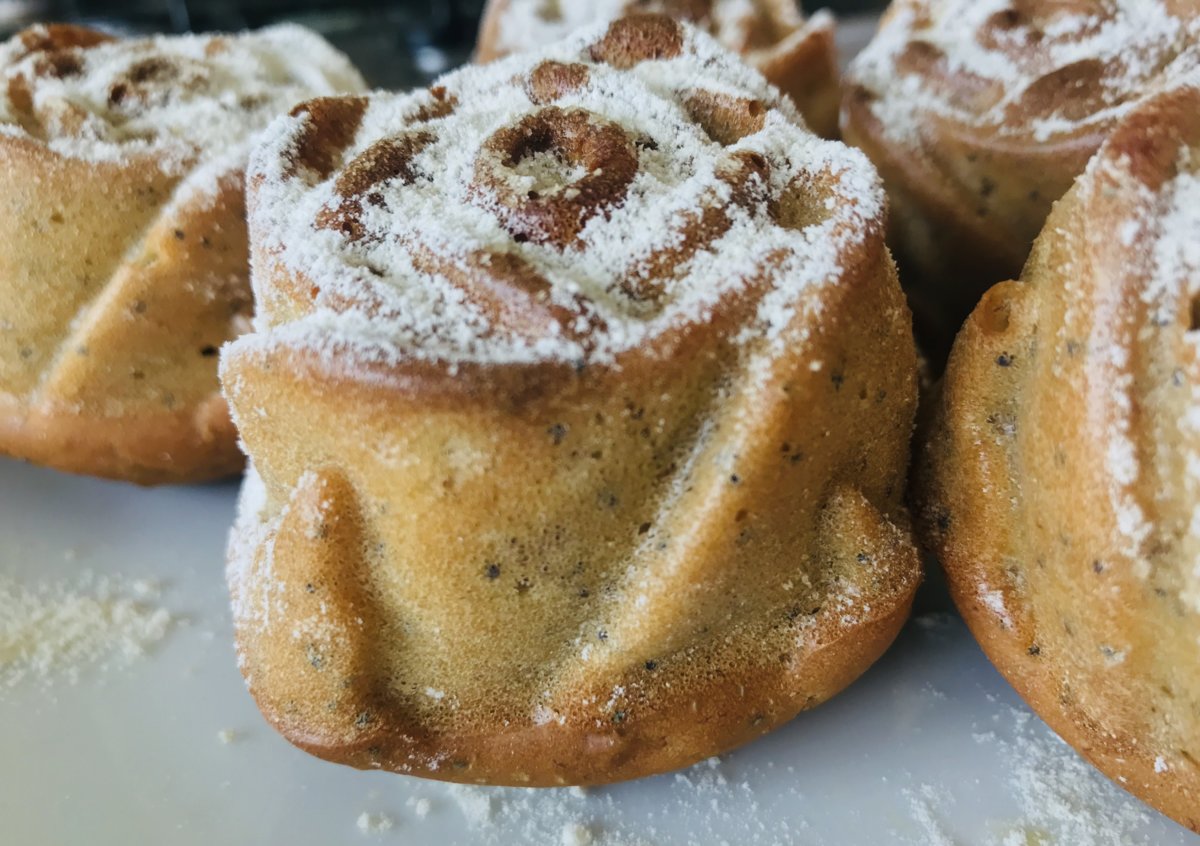 Rose-shaped Buttermilk and Poppy Seeds Muffins.jpeg