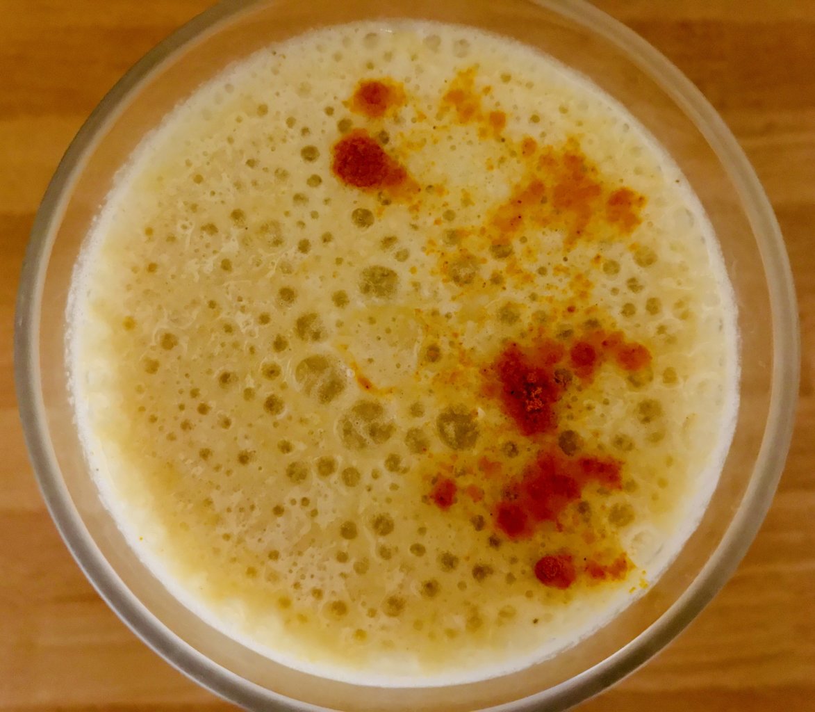 Saffron and Banana Smoothie.jpeg