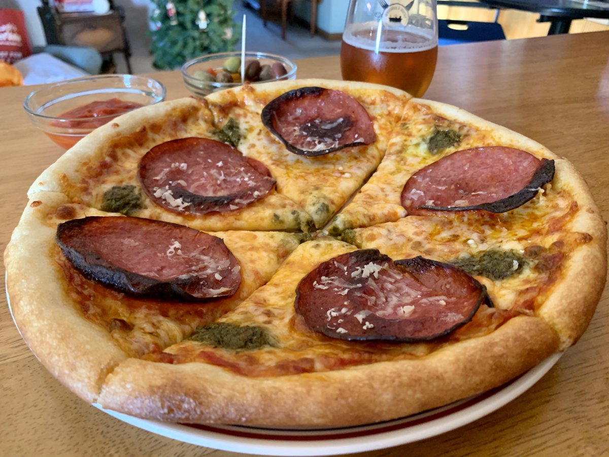 Salami-Pesto-Cheese