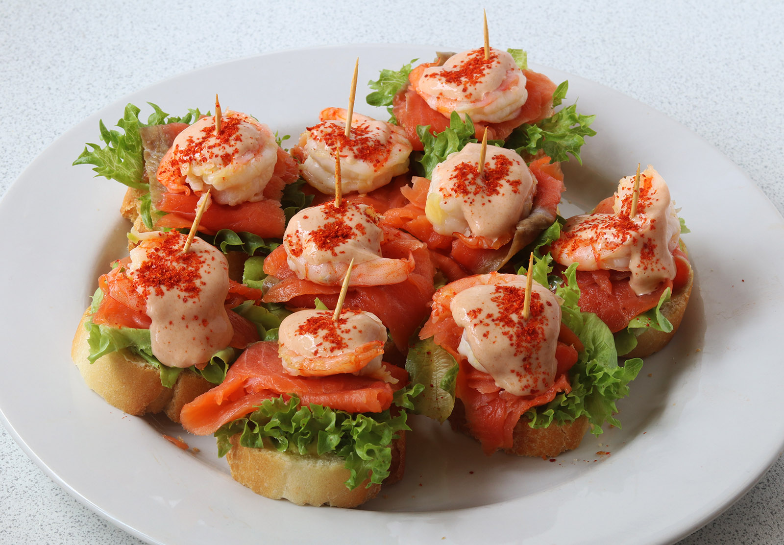 Salmon prawns s.jpg