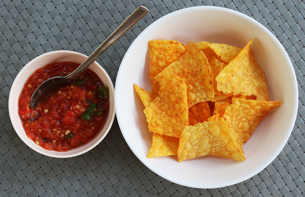 Salsa and Chachos.