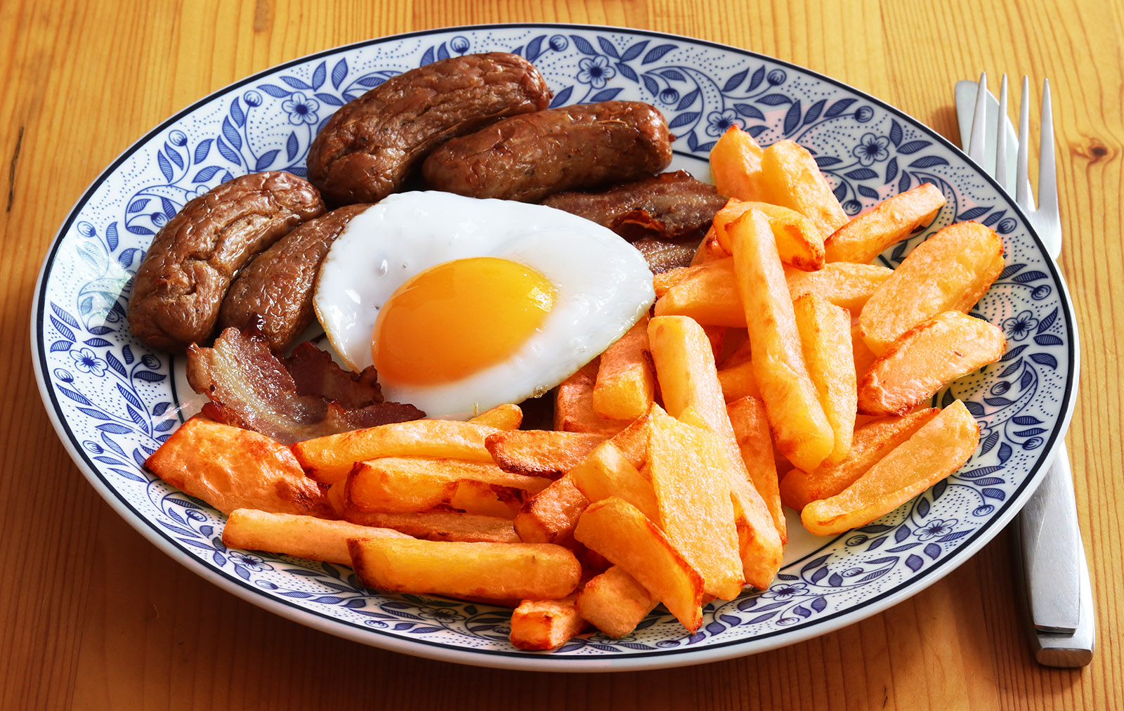 Sausage, egg, bacon and chips s.jpg