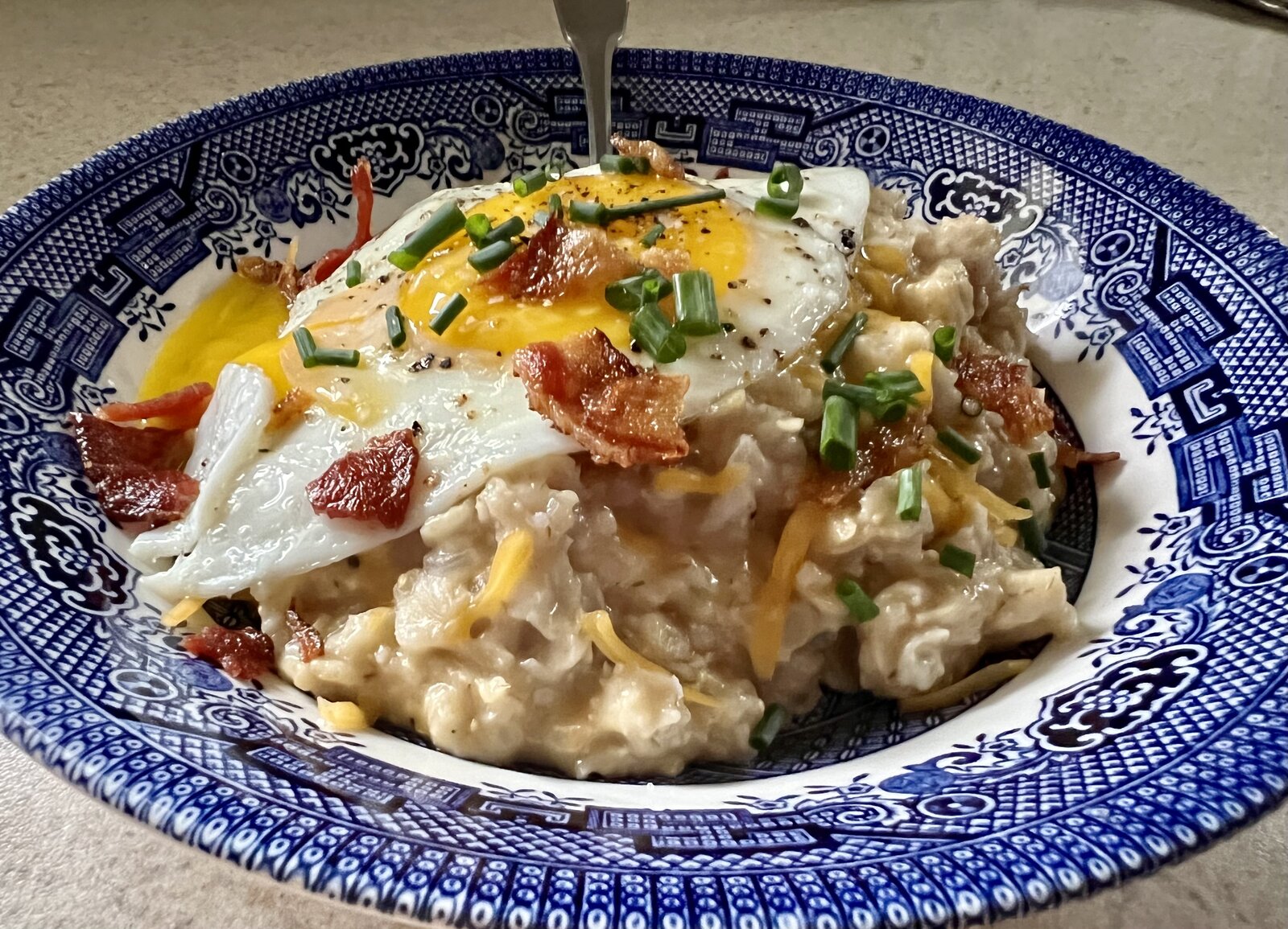 Savory Cheesy-Bacon Oatmeal