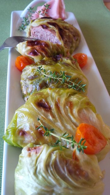Savoy cabbage rolls