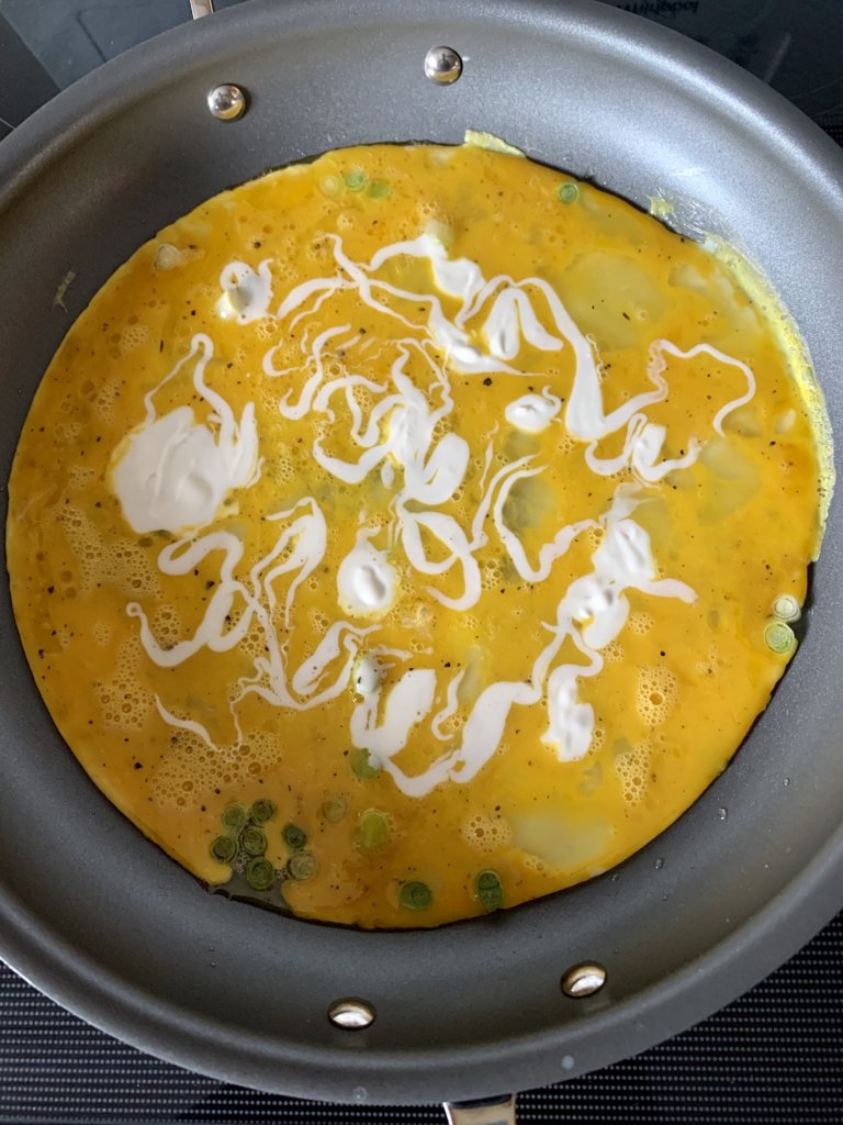 Scrambling Eggs With Creme Fraiche