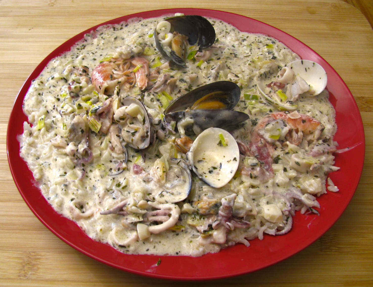 Seafood Medley in Creamy Garlic Wine Sauce