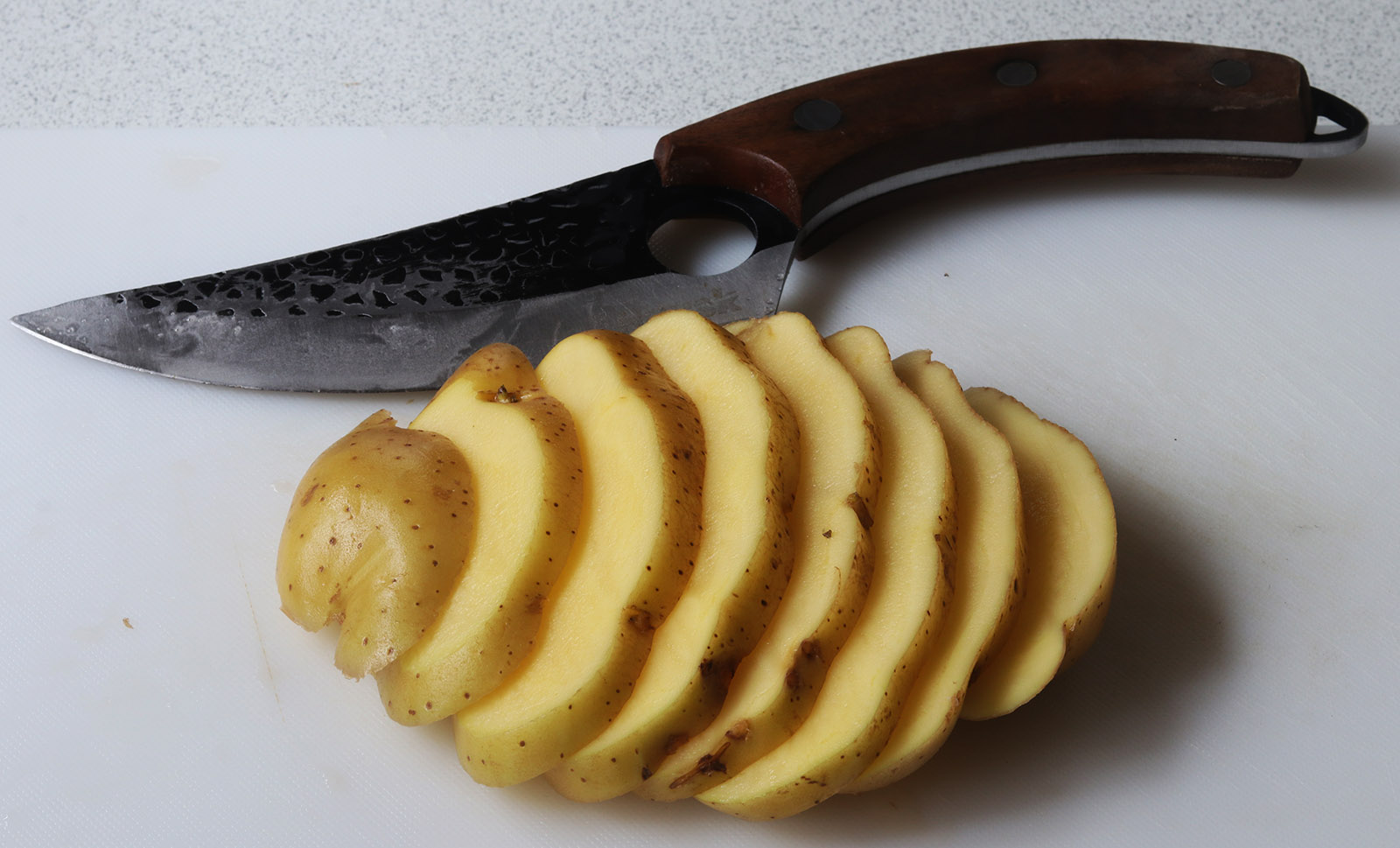 Sliced potatoes s.jpg
