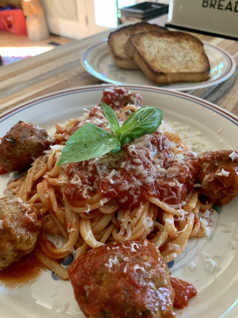 Spaghetti & Meatballs