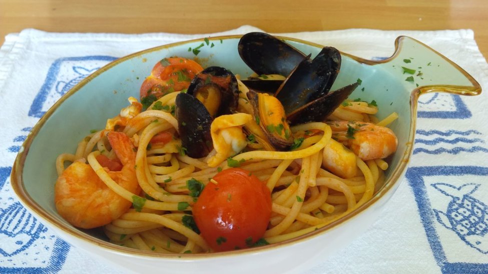 Spaghetti with seafood