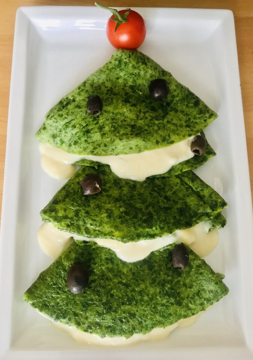 Spinach Crêpes Xmas Tree.jpeg