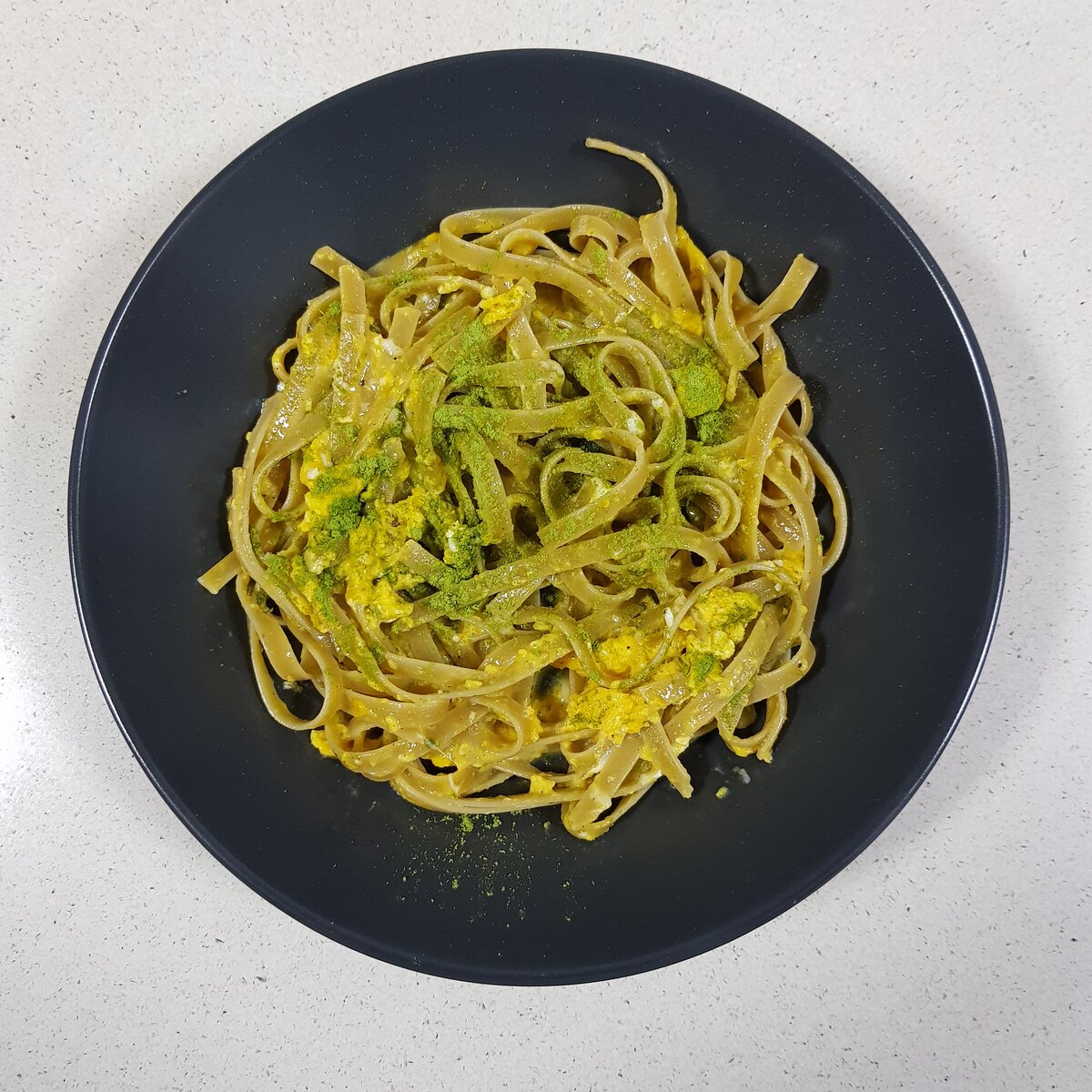 Spinach Fettuccine, Egg & Green Garlic Powder