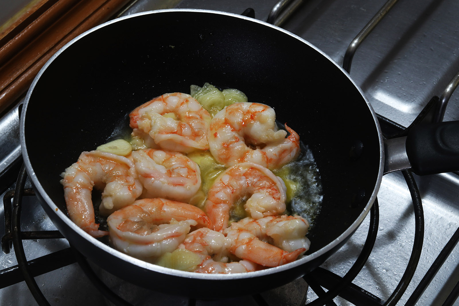 Stirfried prawns 2 s.jpg