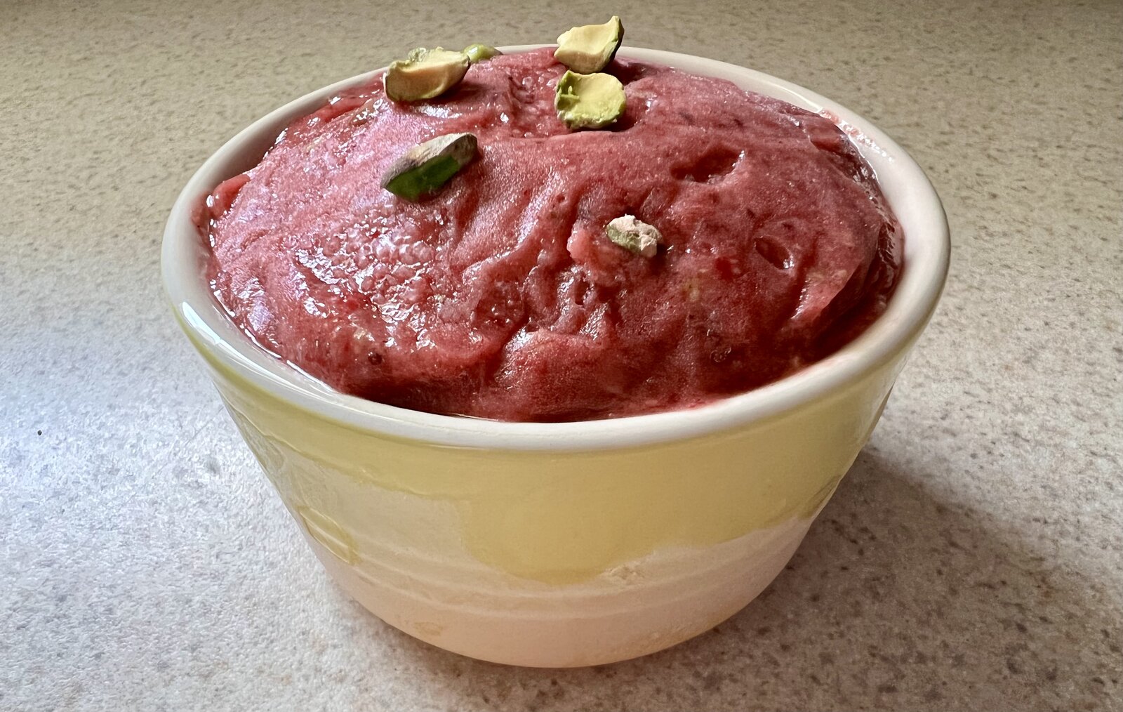 Strawberry-banana-pistachio frozen dessert