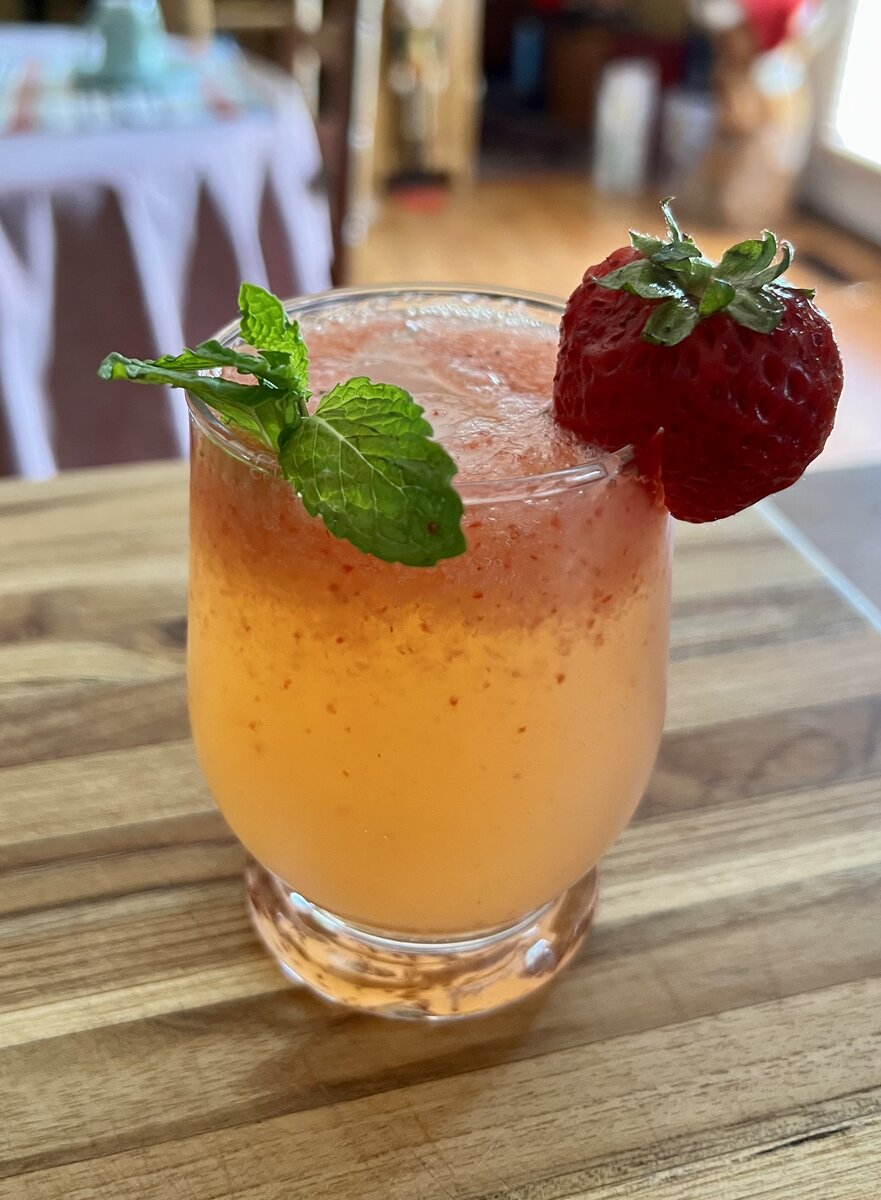 Strawberry Spritzer