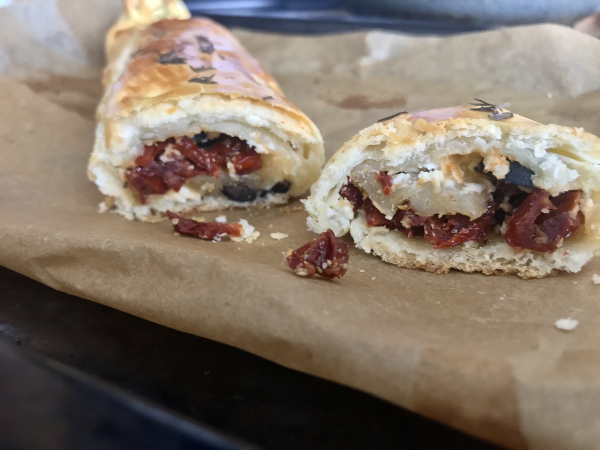 Stuffed puff pastry roll open.jpeg