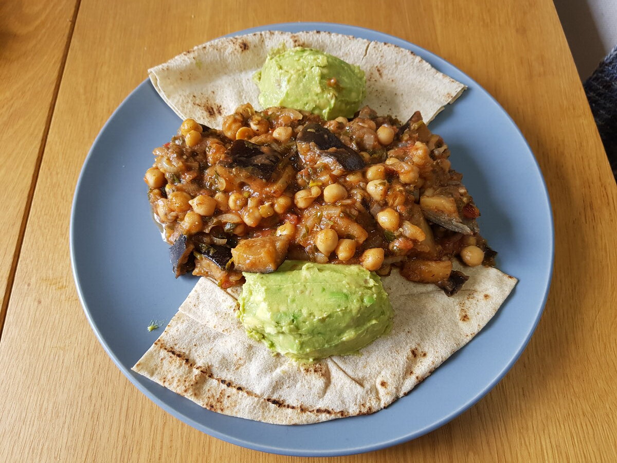 Syrian Aubergine & Chickpea Ragout with Lebanese Flatbread & Avo