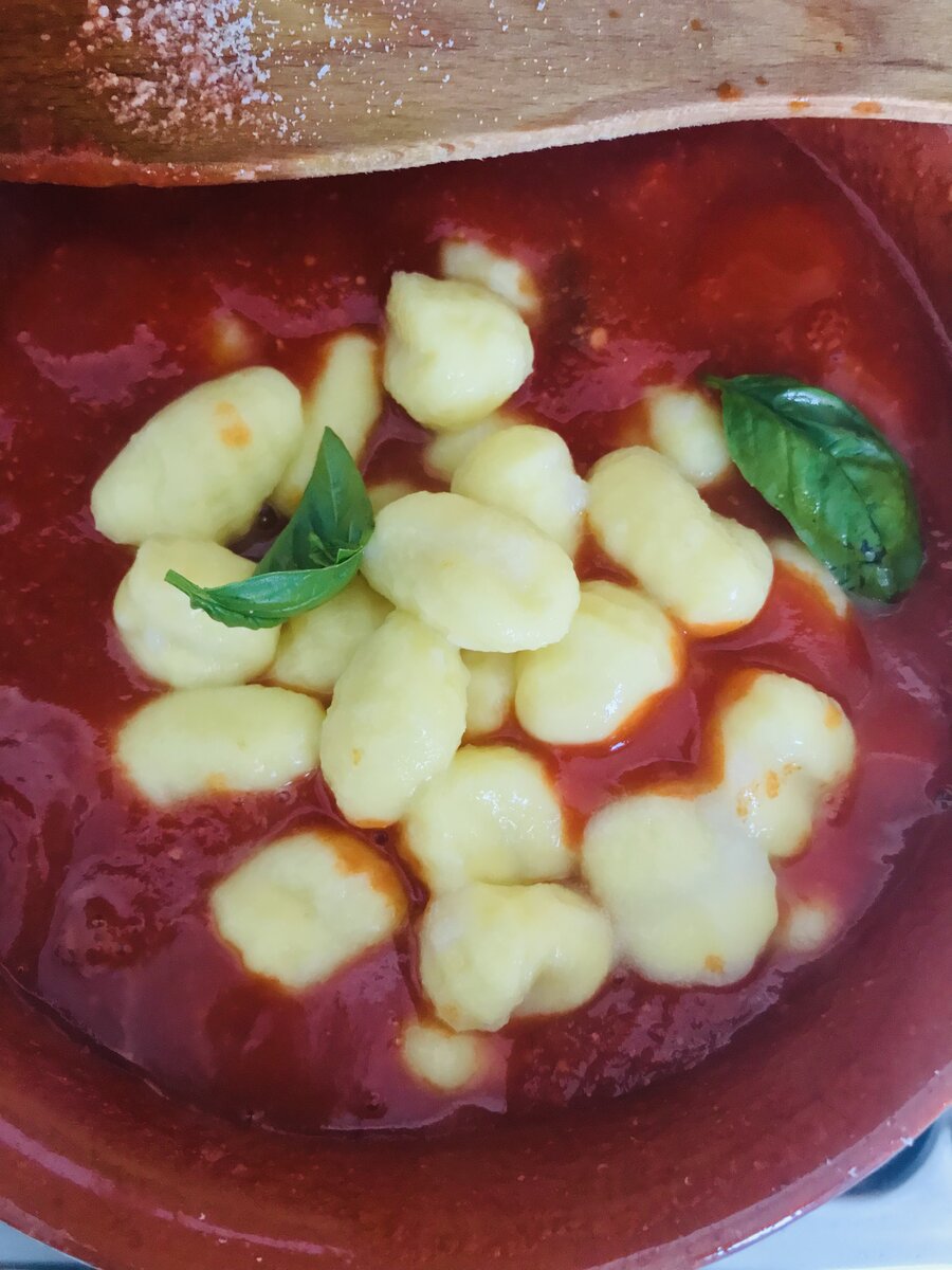 The making of Gnocchi alla Sorrentinajpeg