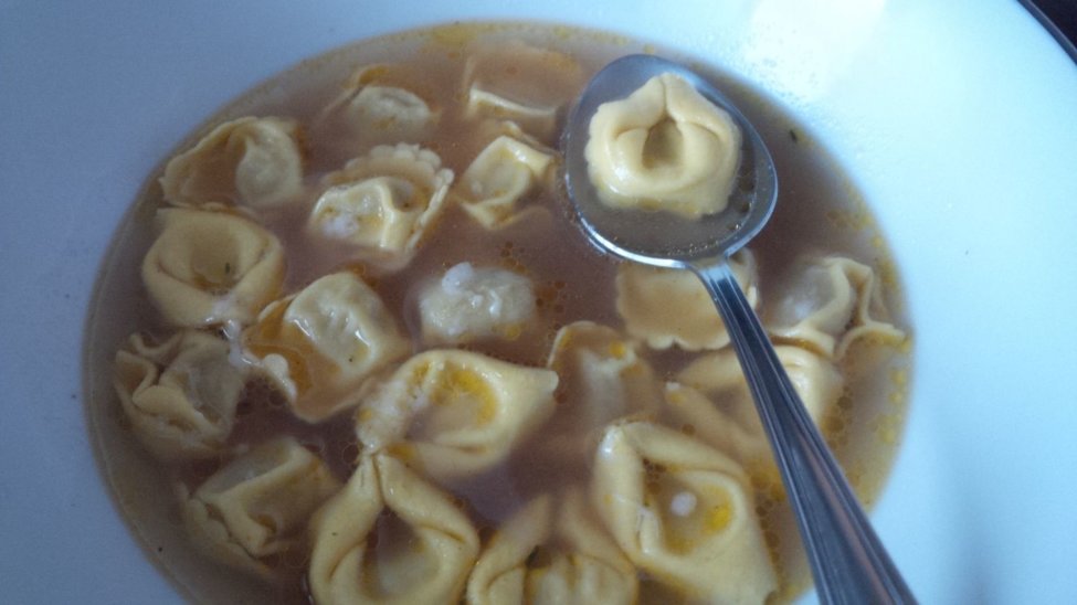 Tortellini in brodo