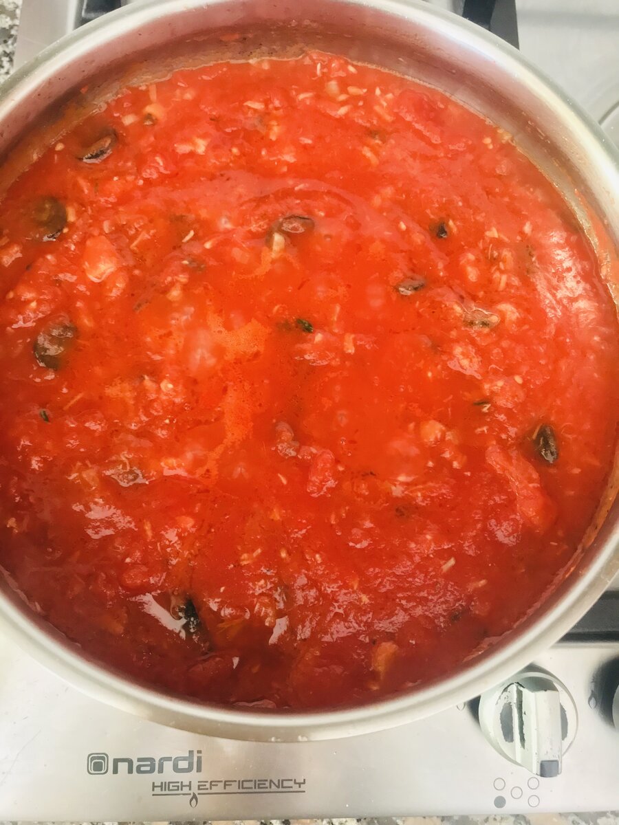 Tuna and Black Olives Tomato Sauce .jpeg